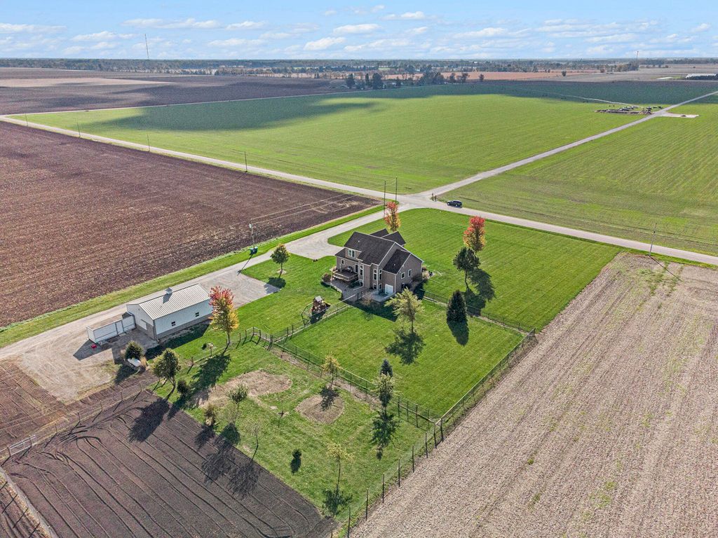 Photo of 9237 W 1100 S, Wanatah, IN 46390 (MLS # 831490)