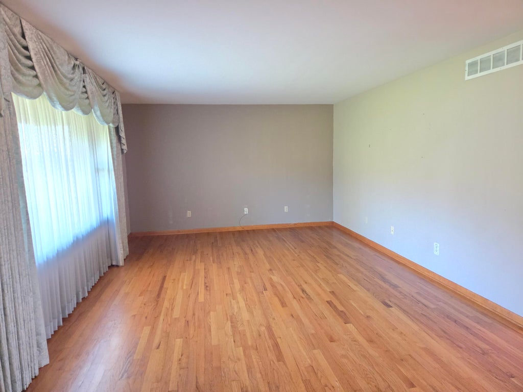 Photo of 11408 W 157th Avenue, Lowell, IN 46356 (MLS # 847276)