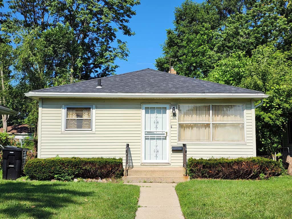 Photo of 1332 Morton Street, Gary, IN 46404 (MLS # 842637)