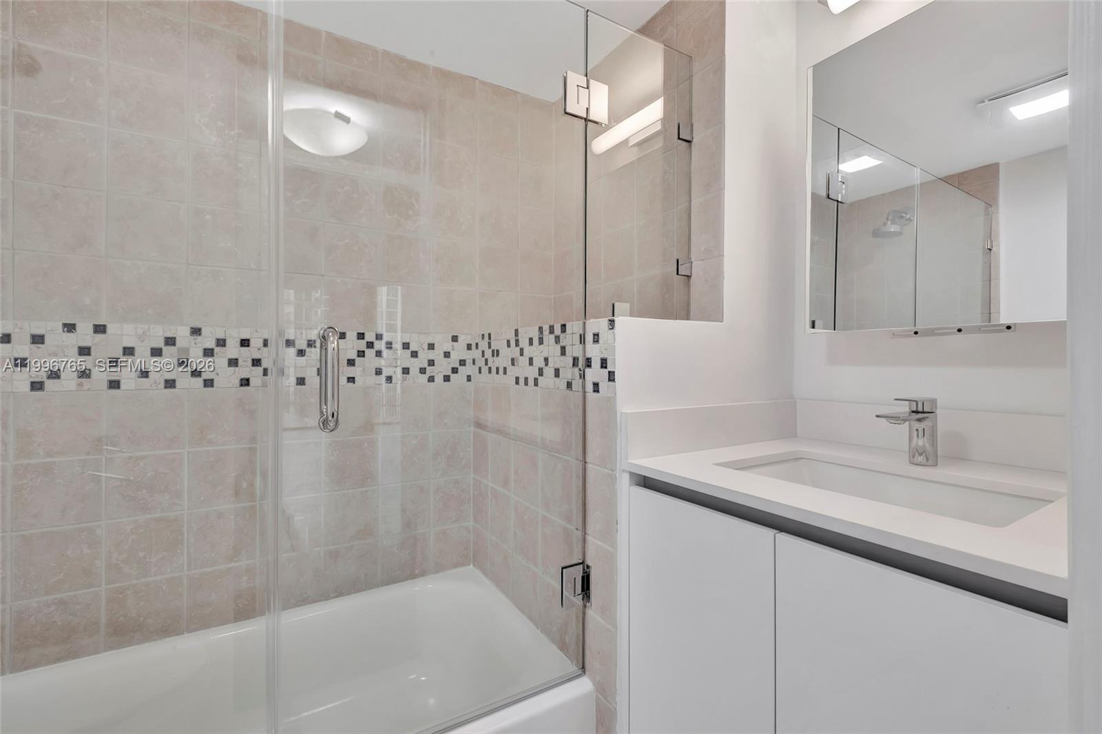 YACHT HARBOUR CONDO - Residential