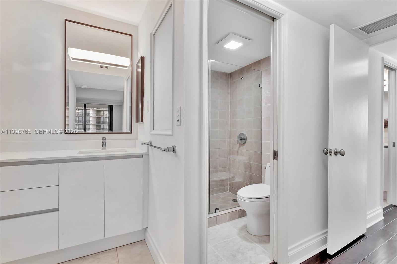 YACHT HARBOUR CONDO - Residential