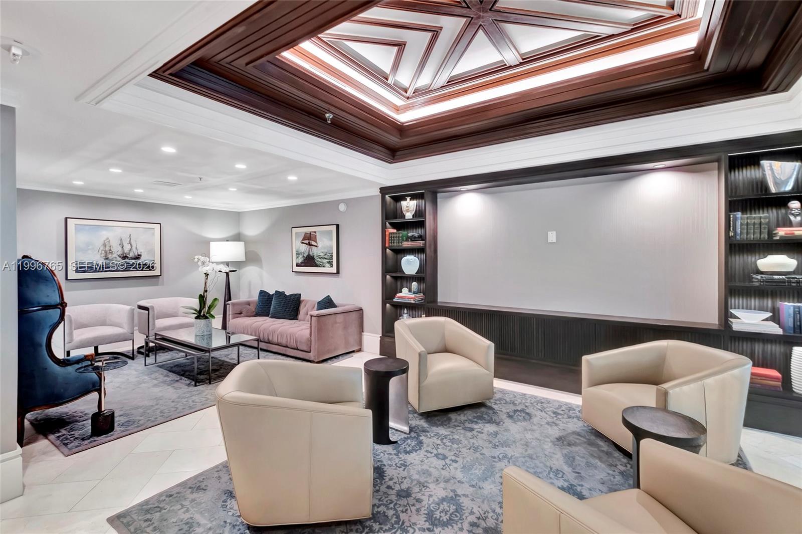 YACHT HARBOUR CONDO - Residential