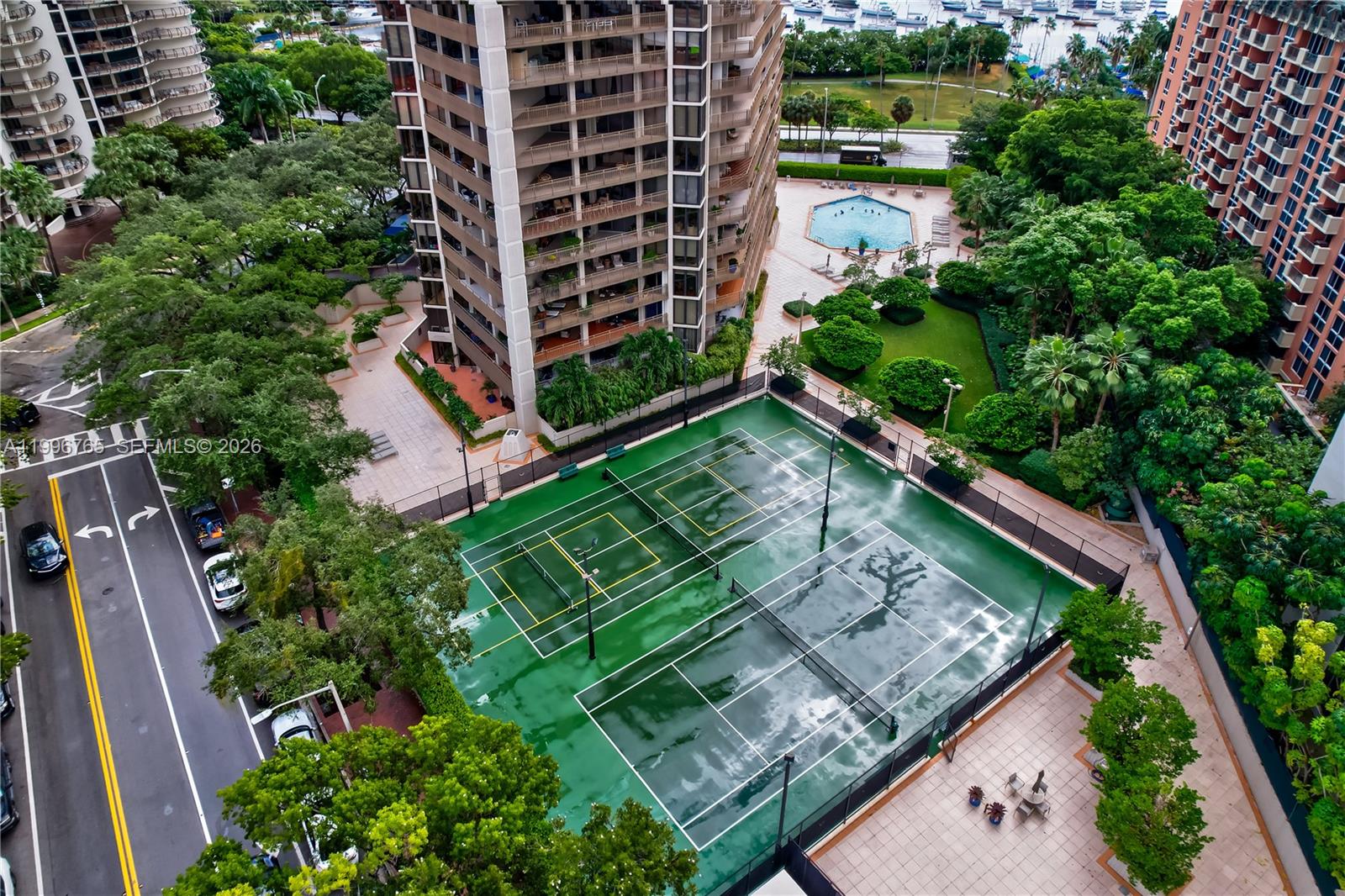 YACHT HARBOUR CONDO - Residential