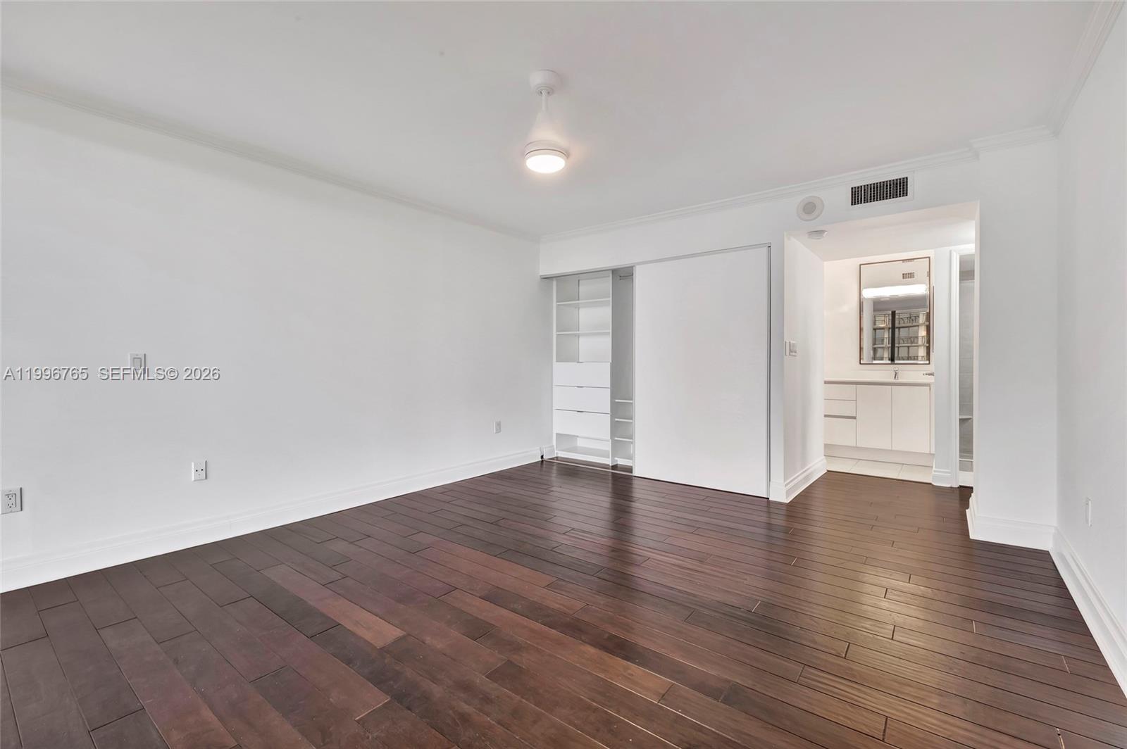 YACHT HARBOUR CONDO - Residential