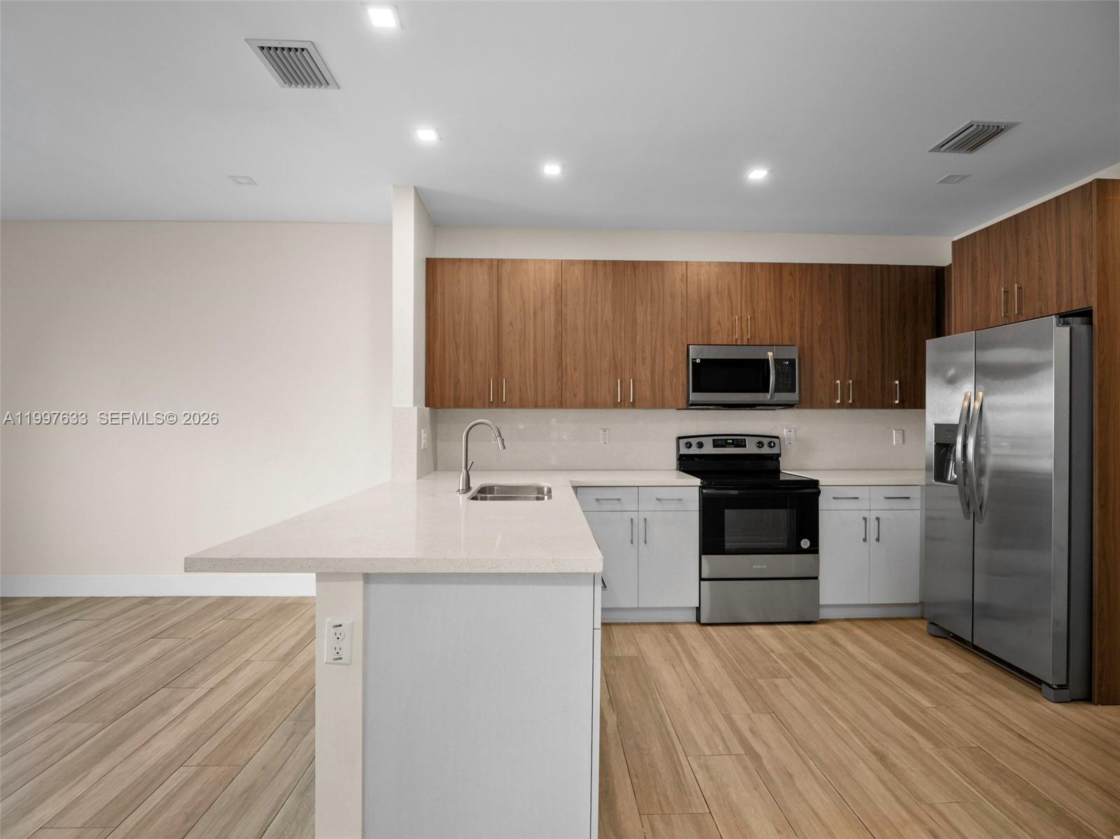 BUENA VISTA GARDENS - Residential Income