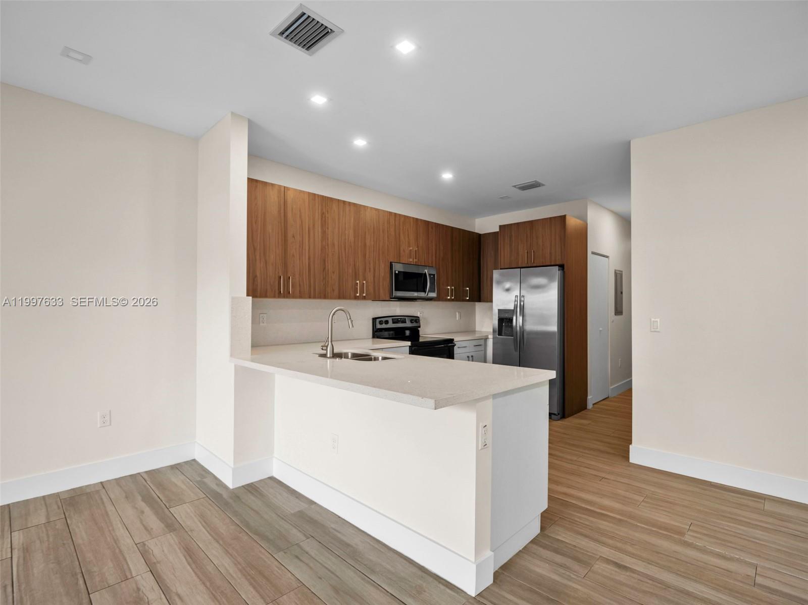 BUENA VISTA GARDENS - Residential Income