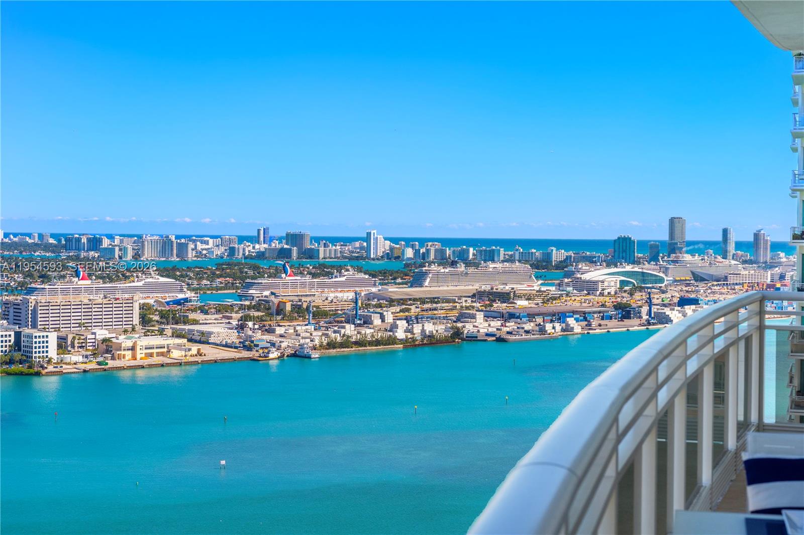 CARBONELL CONDO - Residential