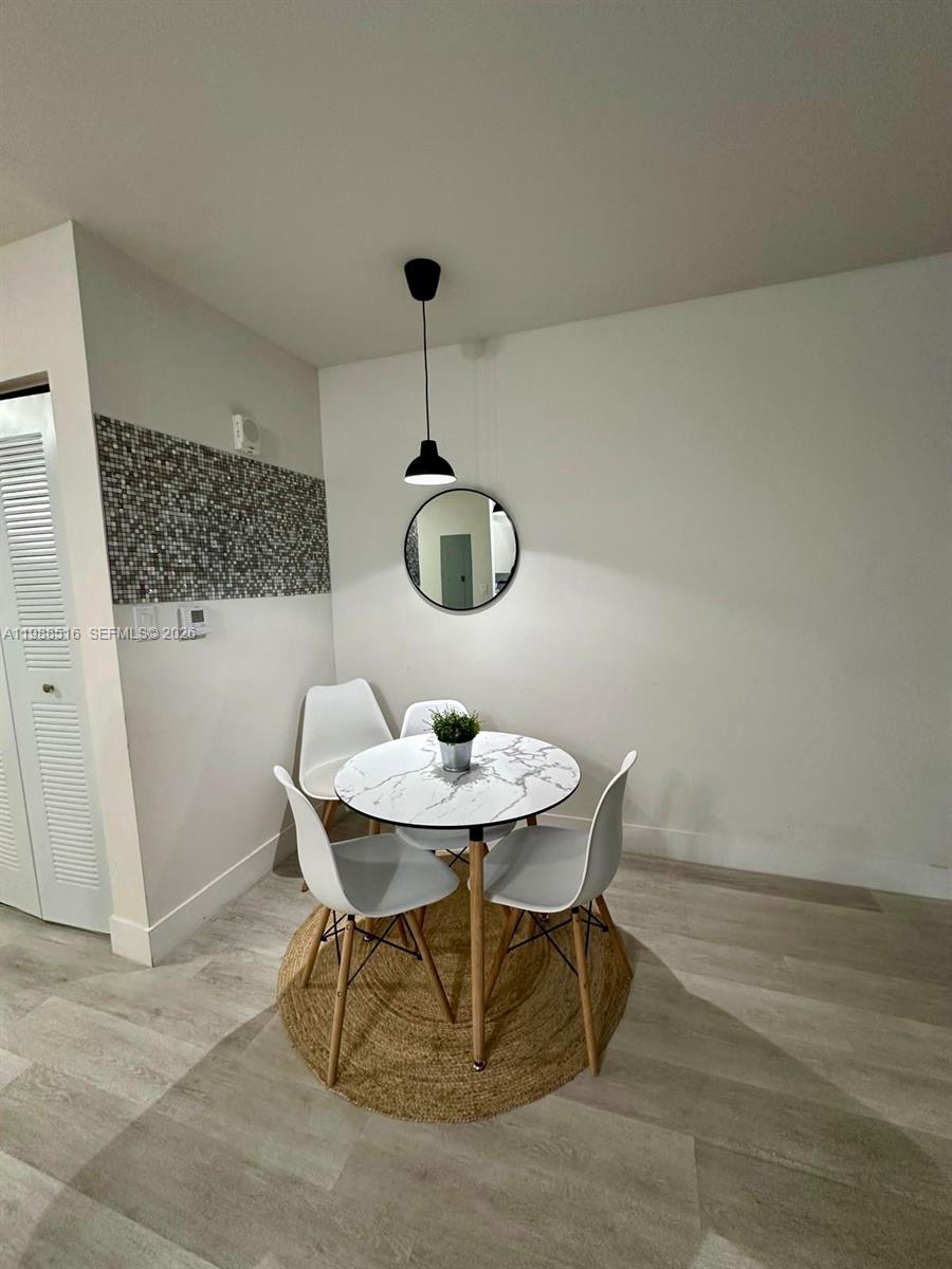 RIVERWOOD - Residential