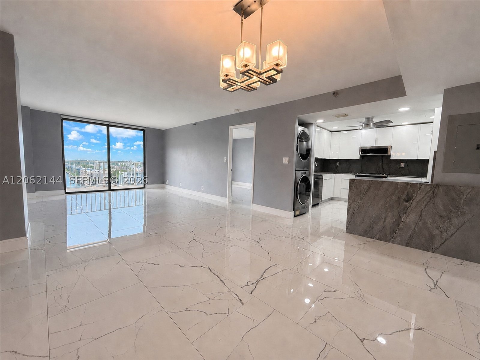 290 174th St 1005