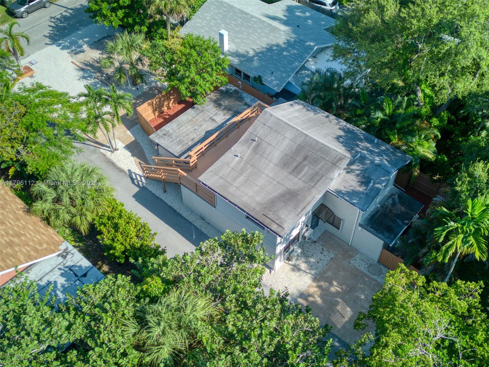 317 SW 9th Ave