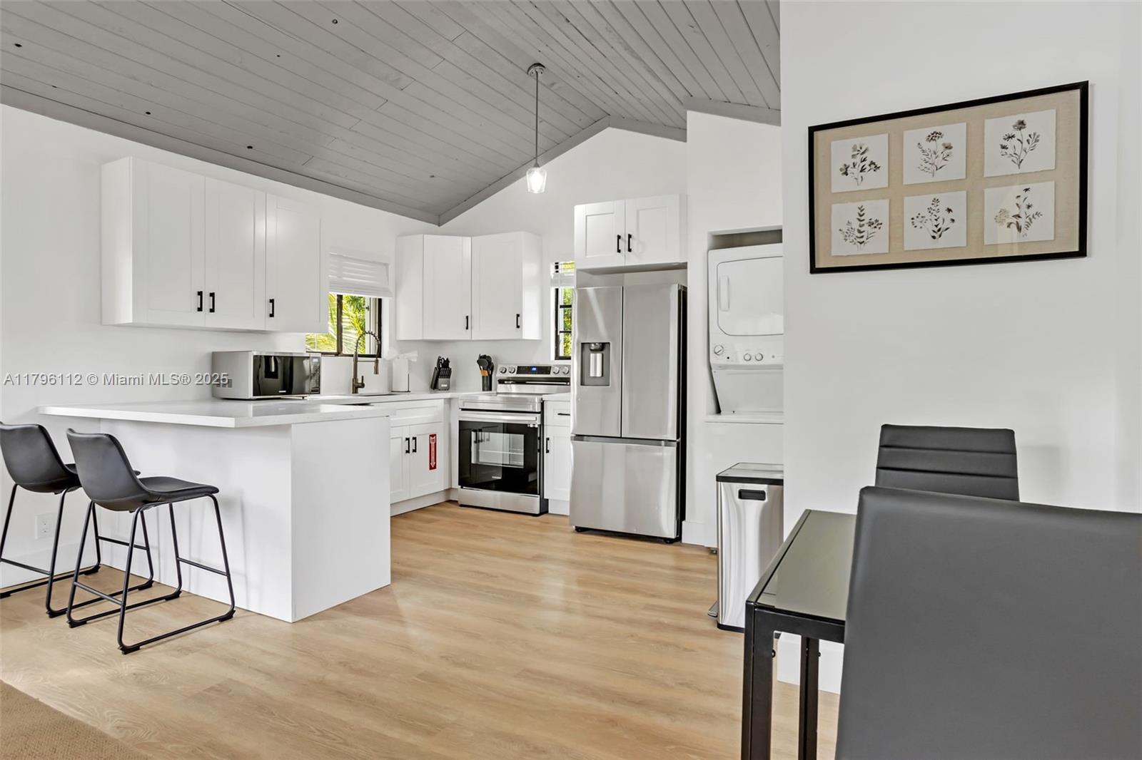 WAVERLY PLACE - Residential Income
