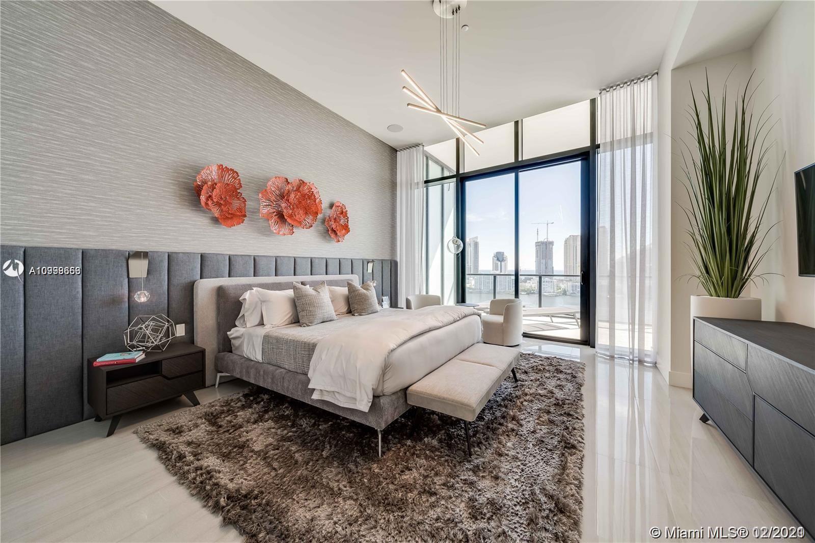 PRIVE CONDO - Residential