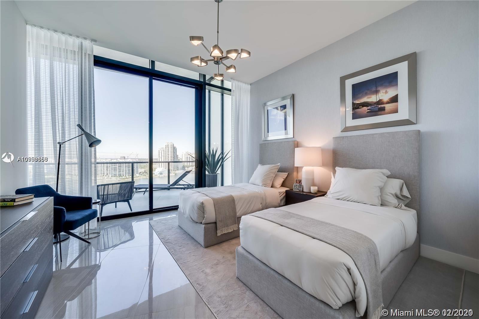 PRIVE CONDO - Residential