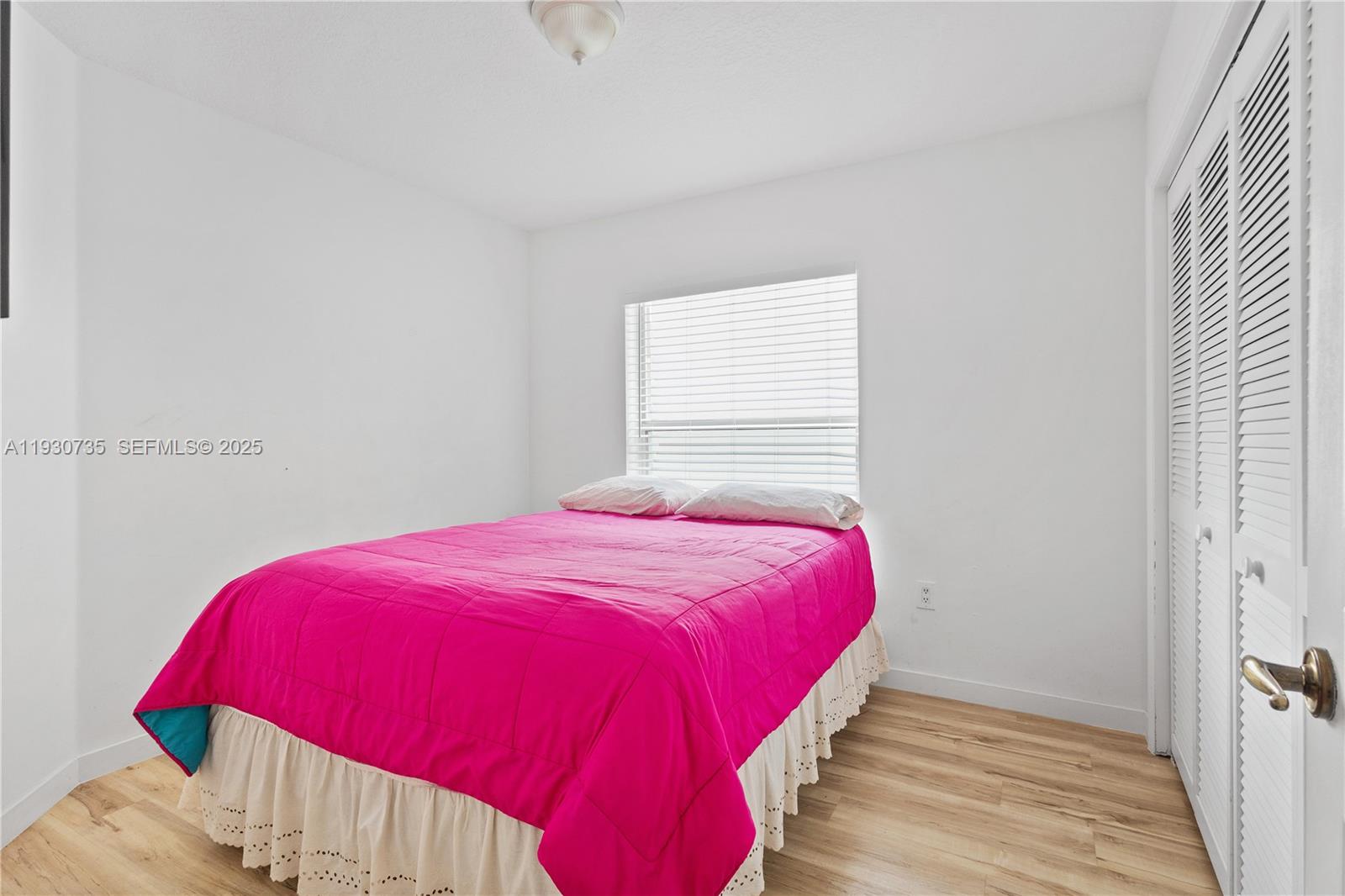 DORAL SANDS - Residential