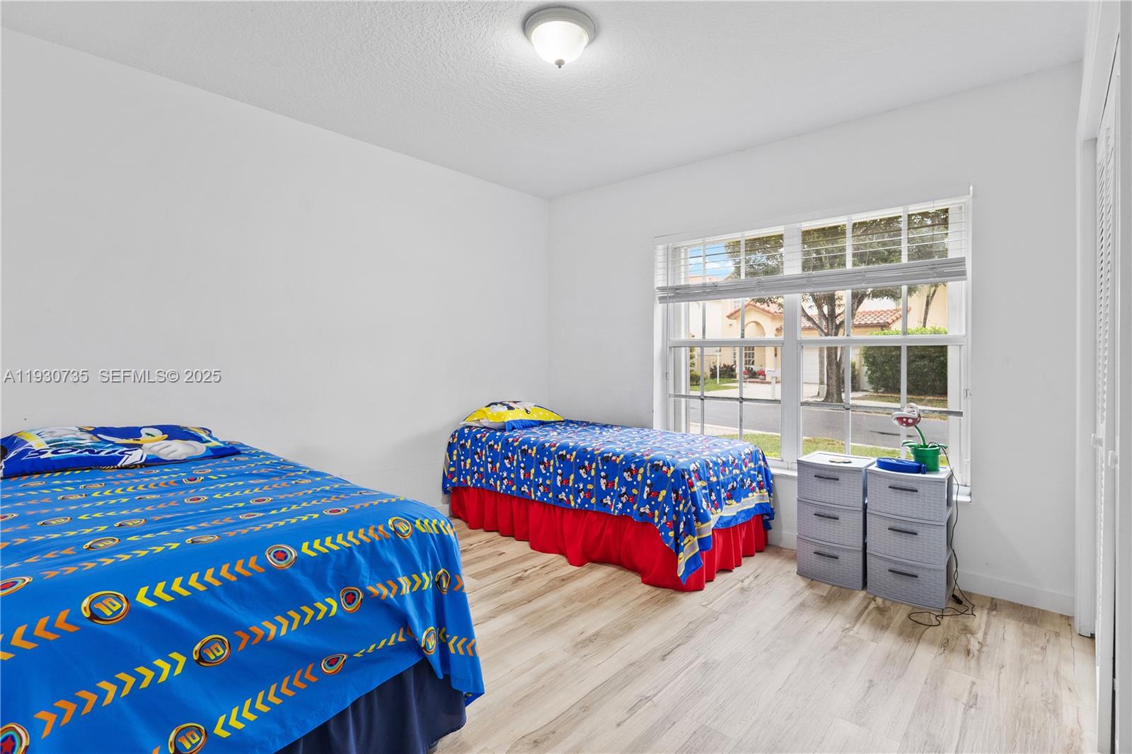 DORAL SANDS - Residential