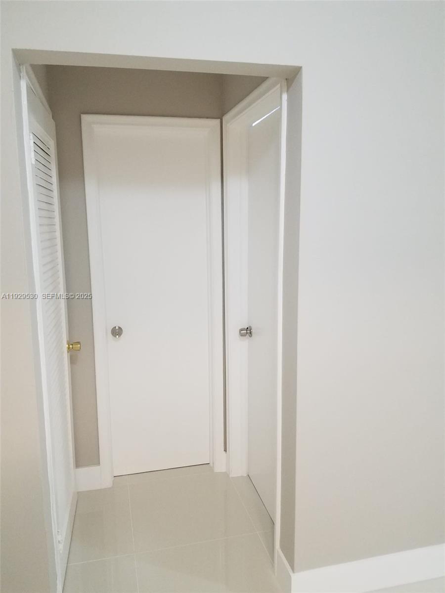 SHANGRI-LA - Residential Lease