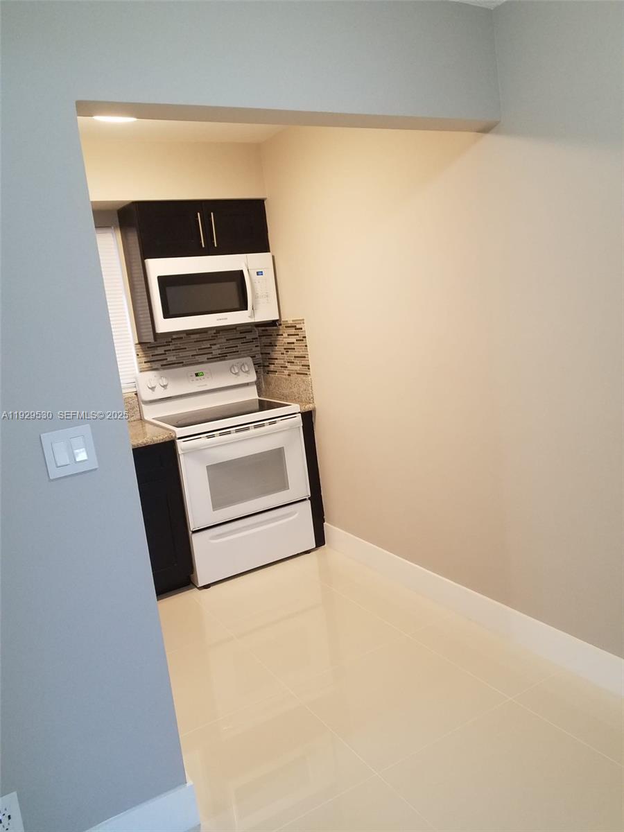 SHANGRI-LA - Residential Lease