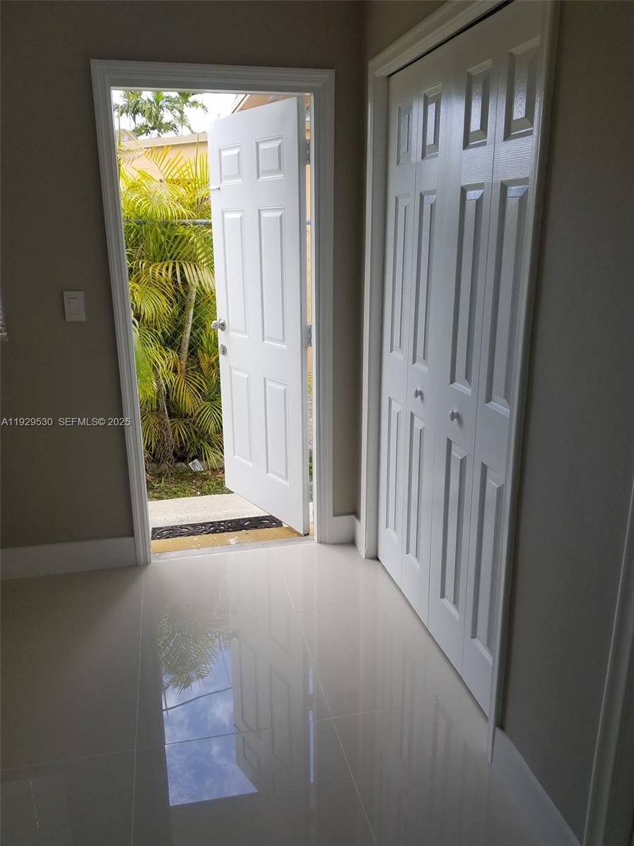 SHANGRI-LA - Residential Lease