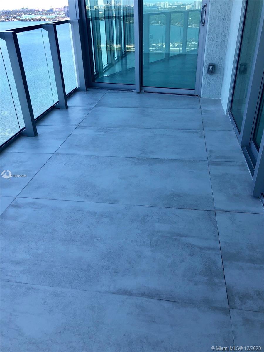 BISCAYNE BEACH CONDO - Residential Lease