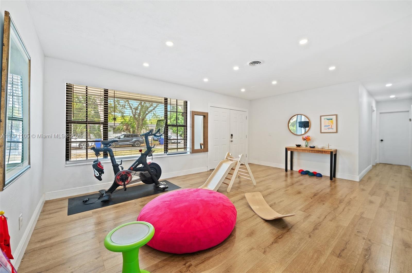PICKWICK LAKE ESTS SEC 2 - Residential
