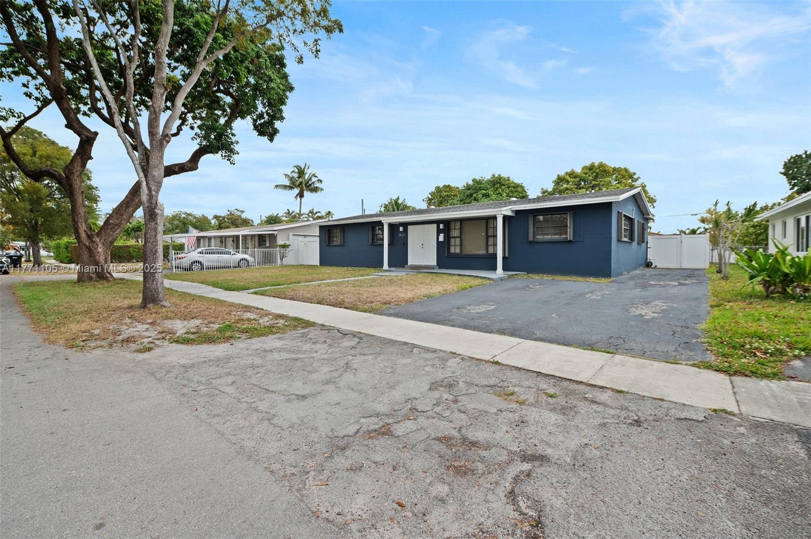PICKWICK LAKE ESTS SEC 2 - Residential