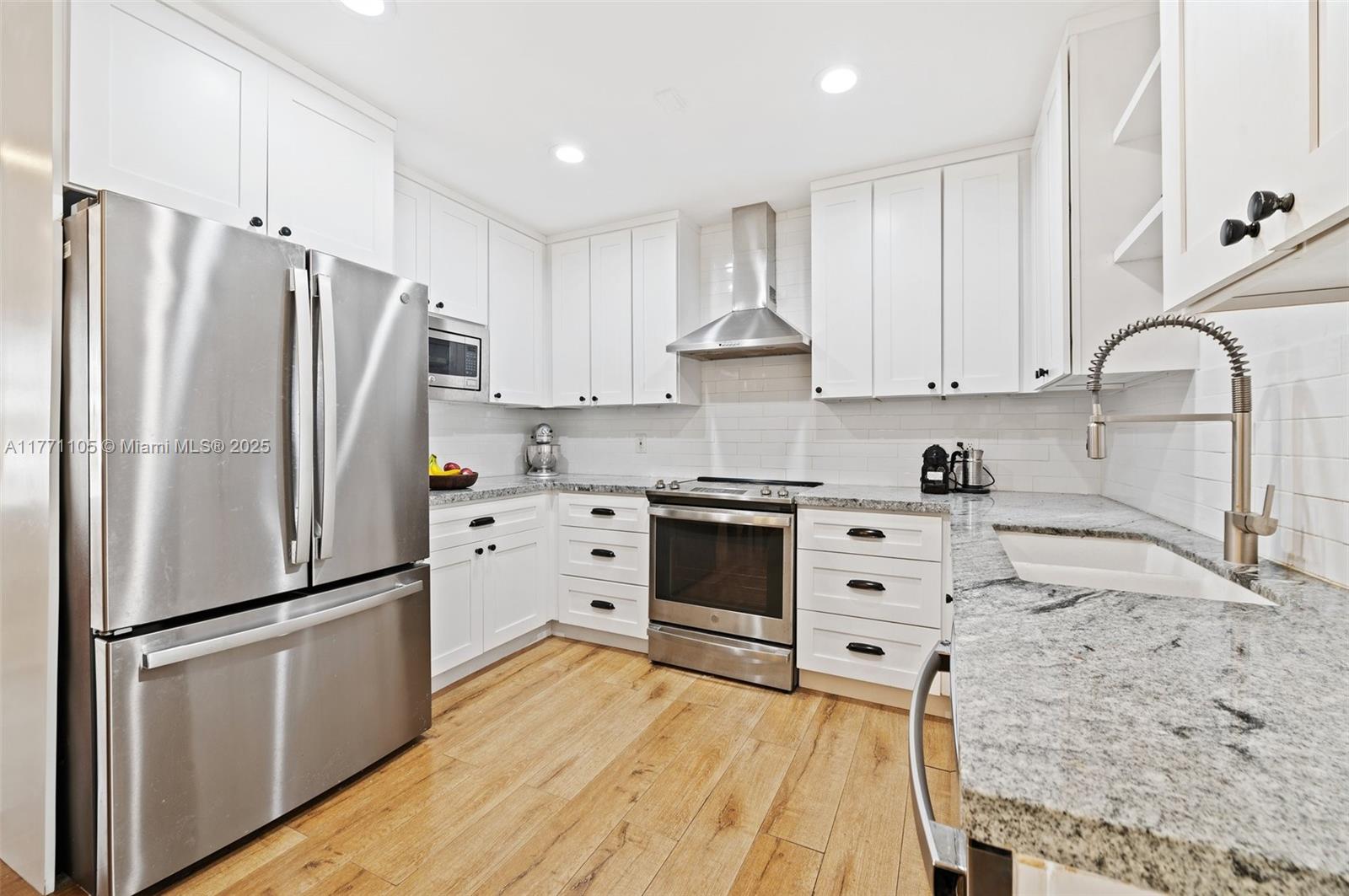 PICKWICK LAKE ESTS SEC 2 - Residential