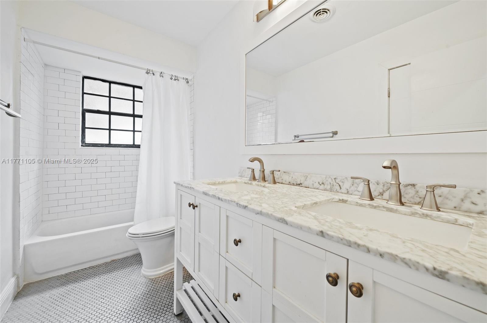 PICKWICK LAKE ESTS SEC 2 - Residential