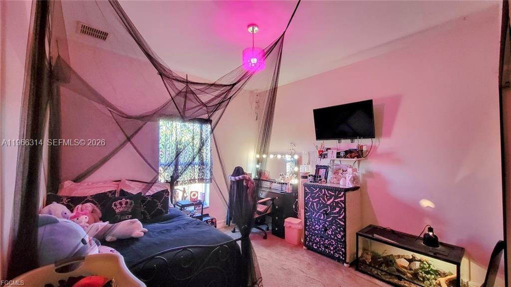 LaBelle - Residential