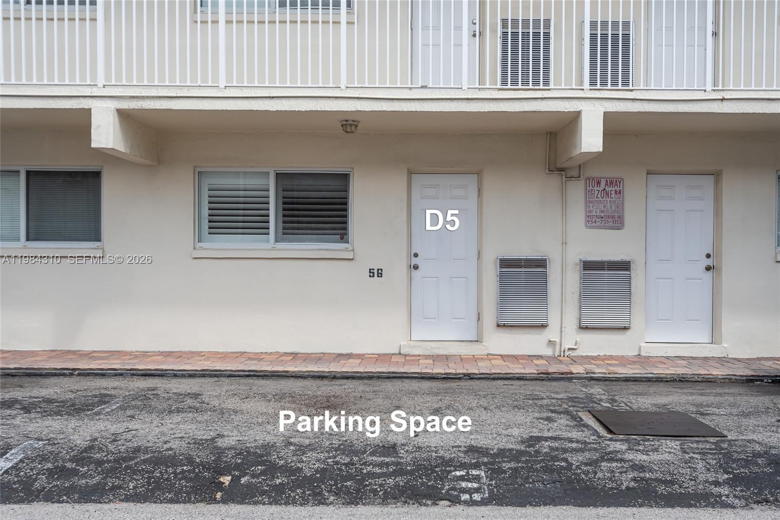 LUCAYA CONDO - Residential