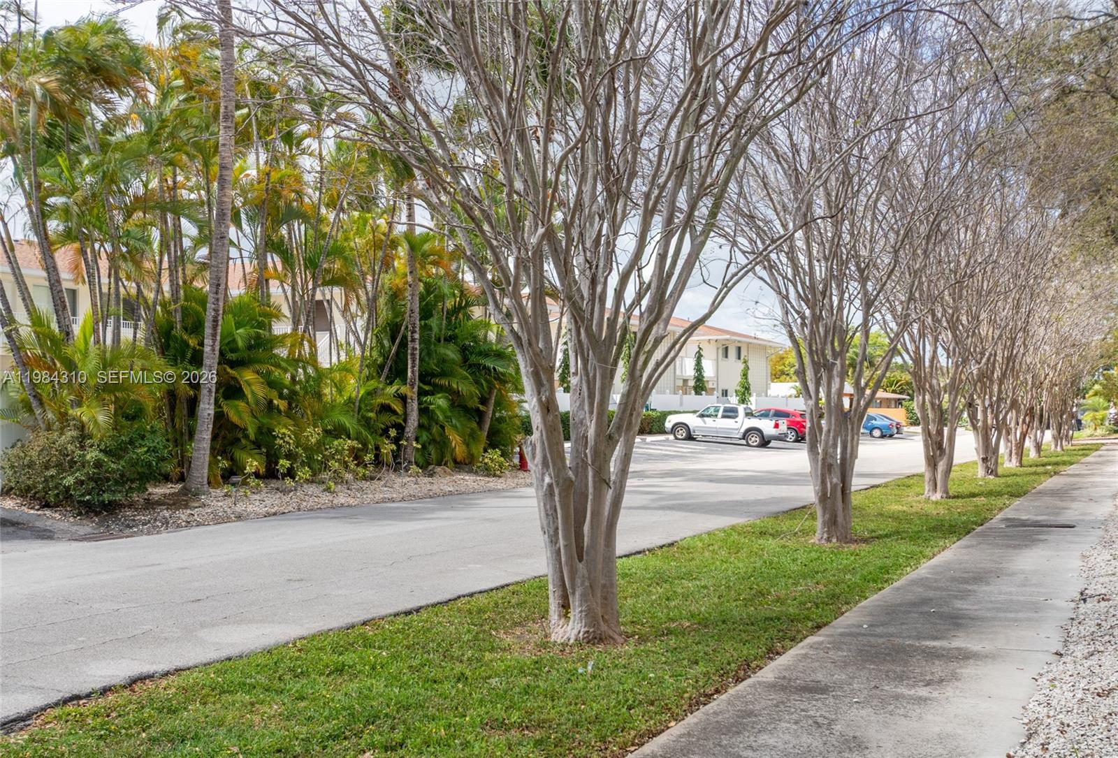 LUCAYA CONDO - Residential