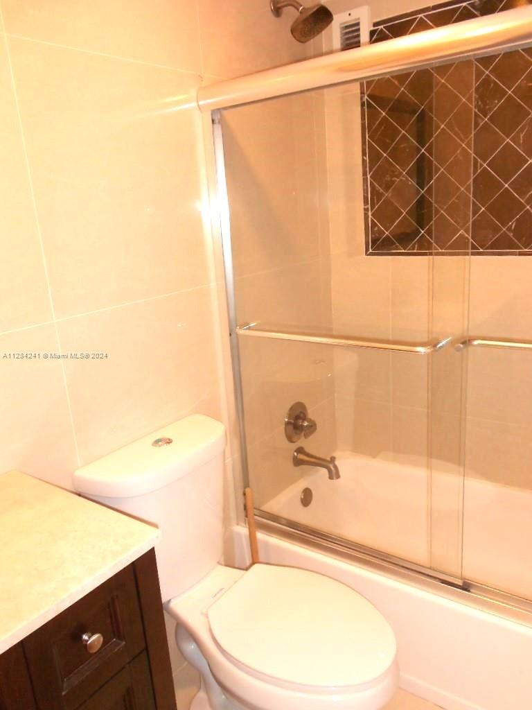 TIDES ON HOLLYWOOD BEACH - Residential Lease