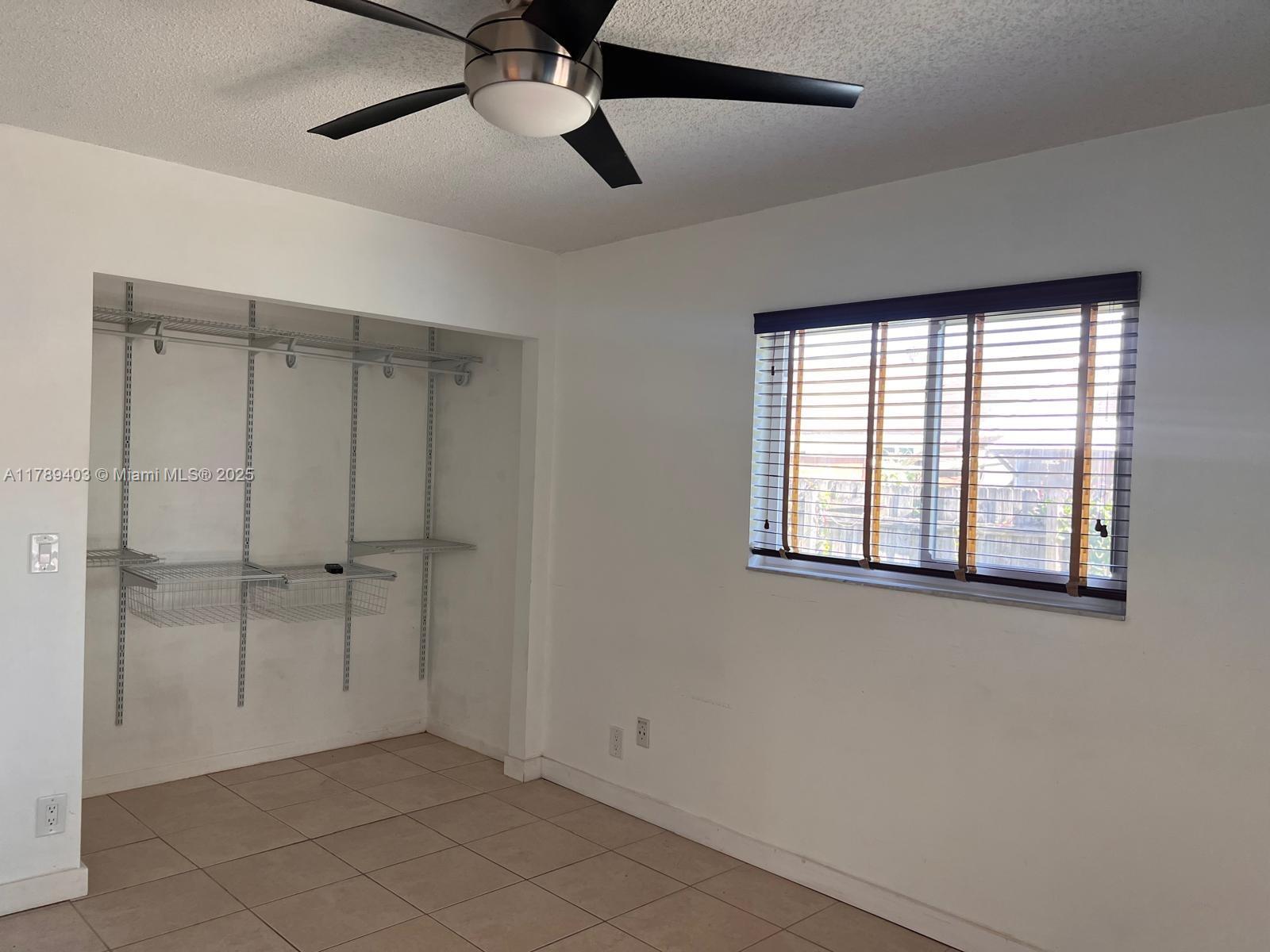 LAUDERDALE NORTH PARK SEC - Residential