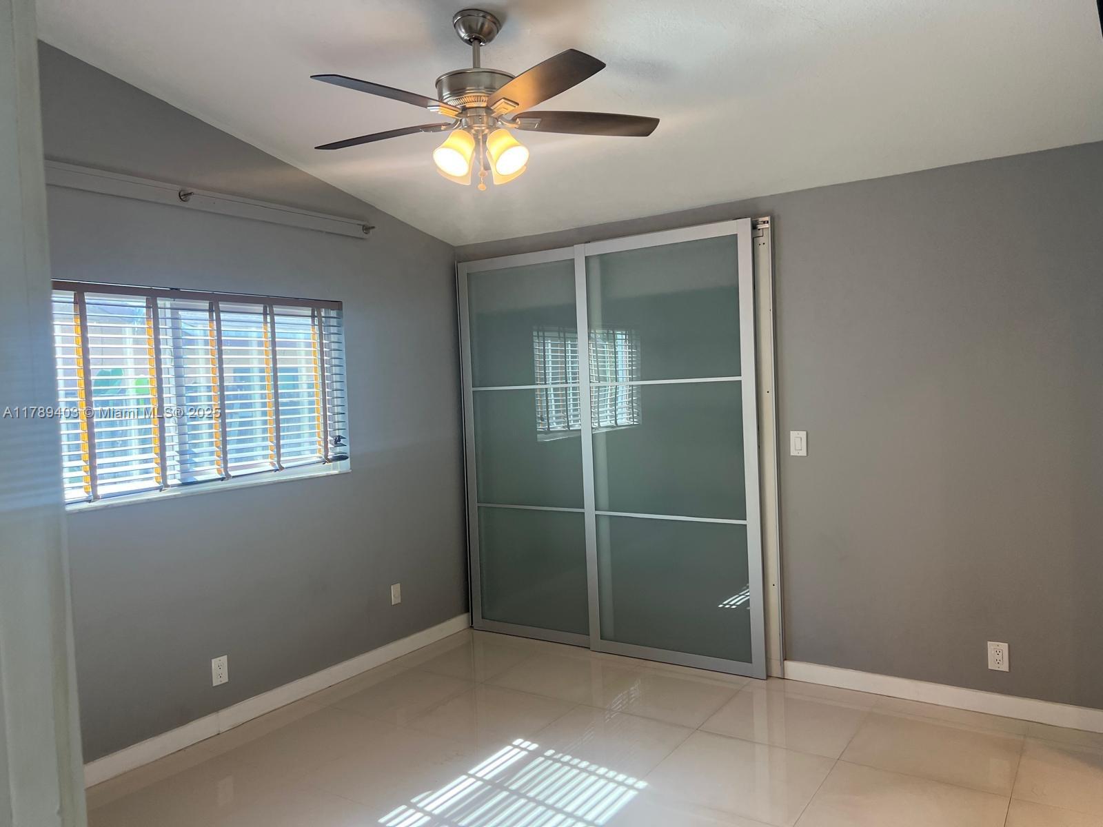 LAUDERDALE NORTH PARK SEC - Residential