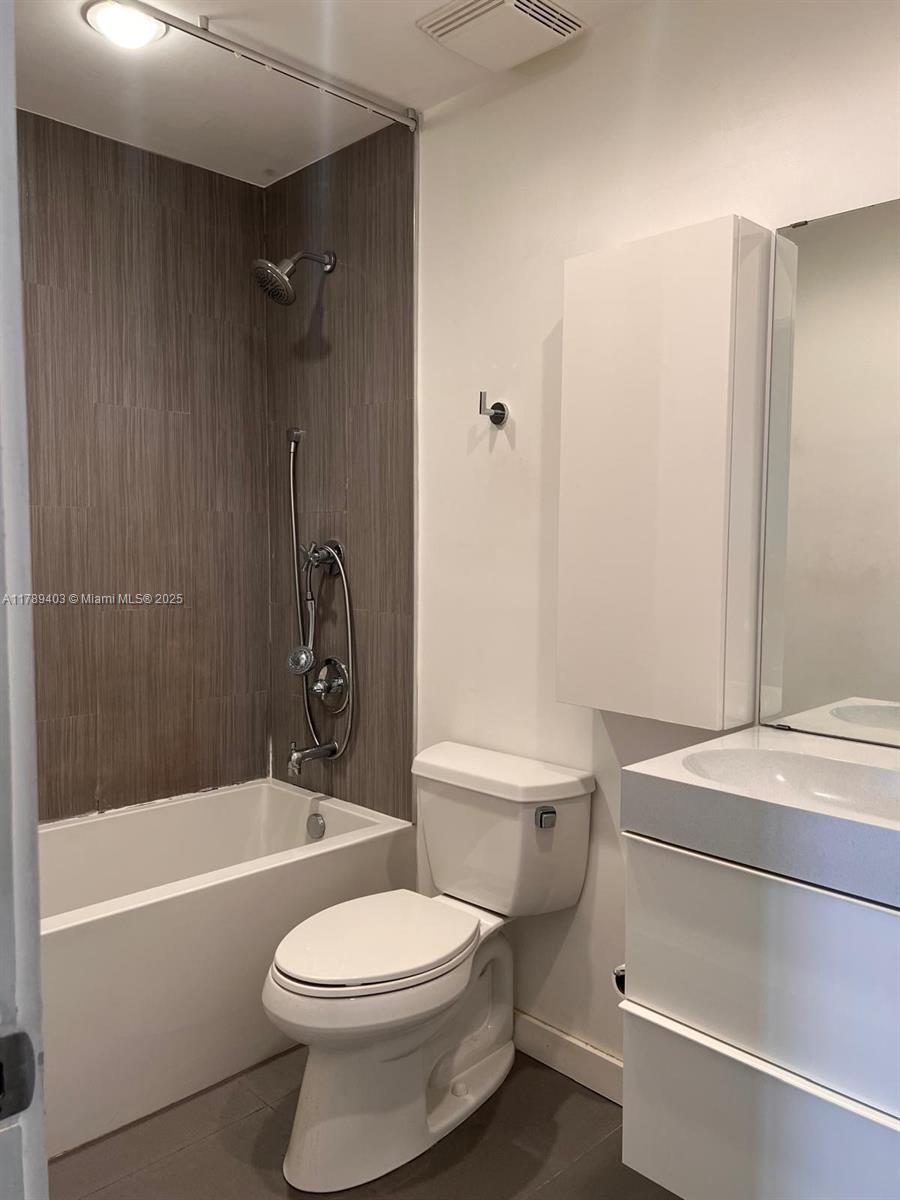 LAUDERDALE NORTH PARK SEC - Residential