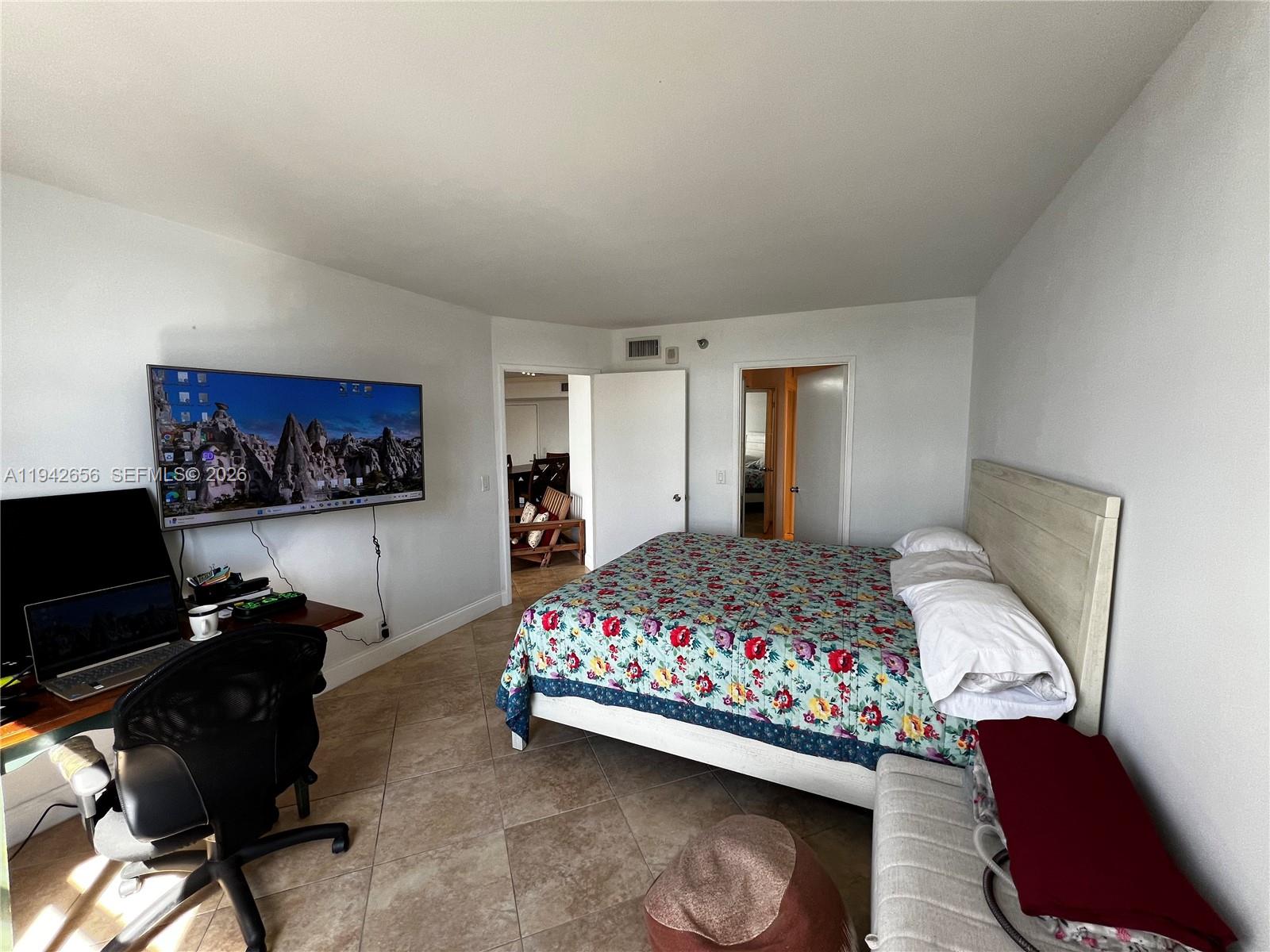 MYSTIC POINTE TOWER 600 C - Residential Lease