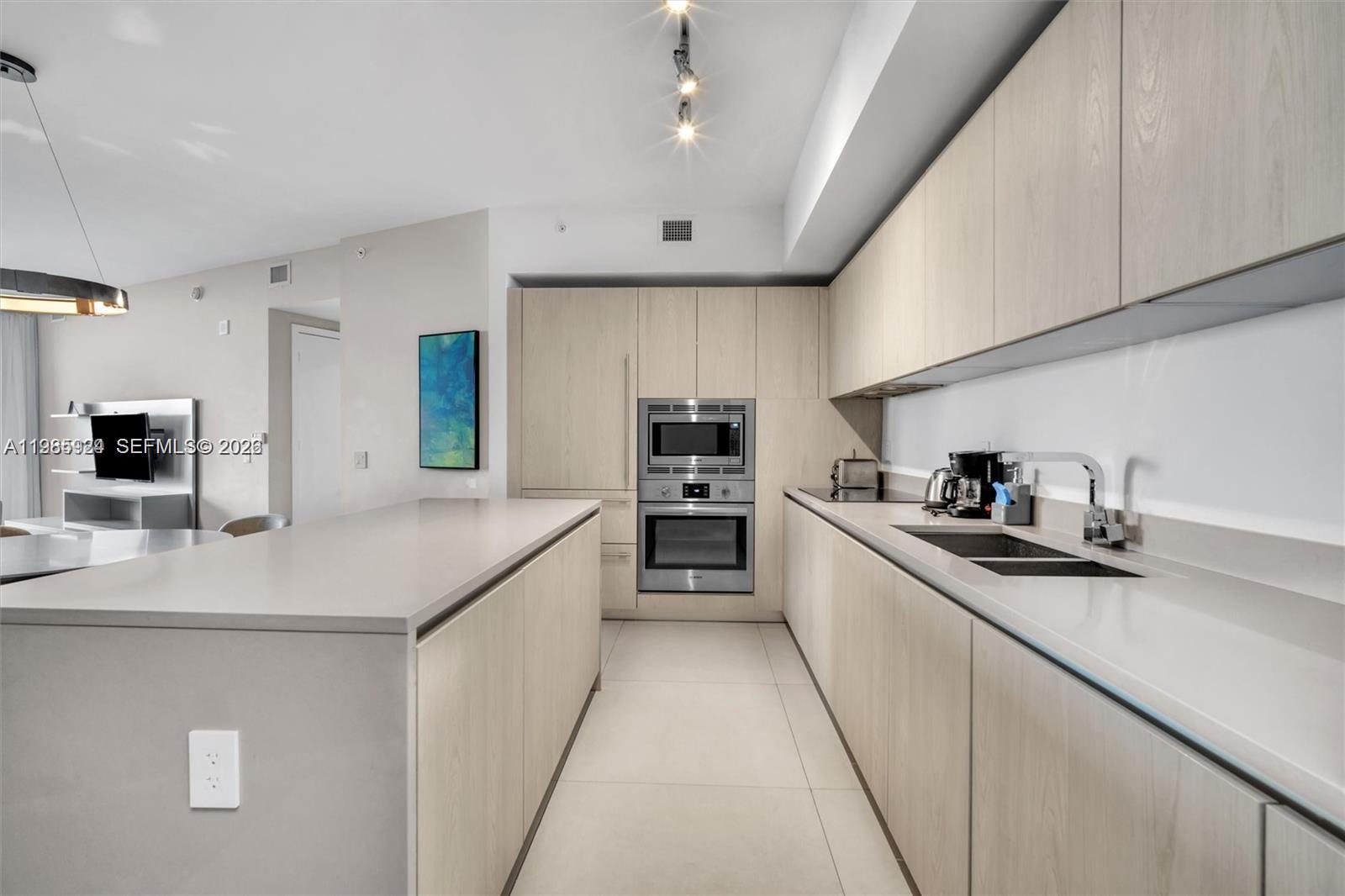 4111 SOUTH OCEAN DRIVE CO - Residential