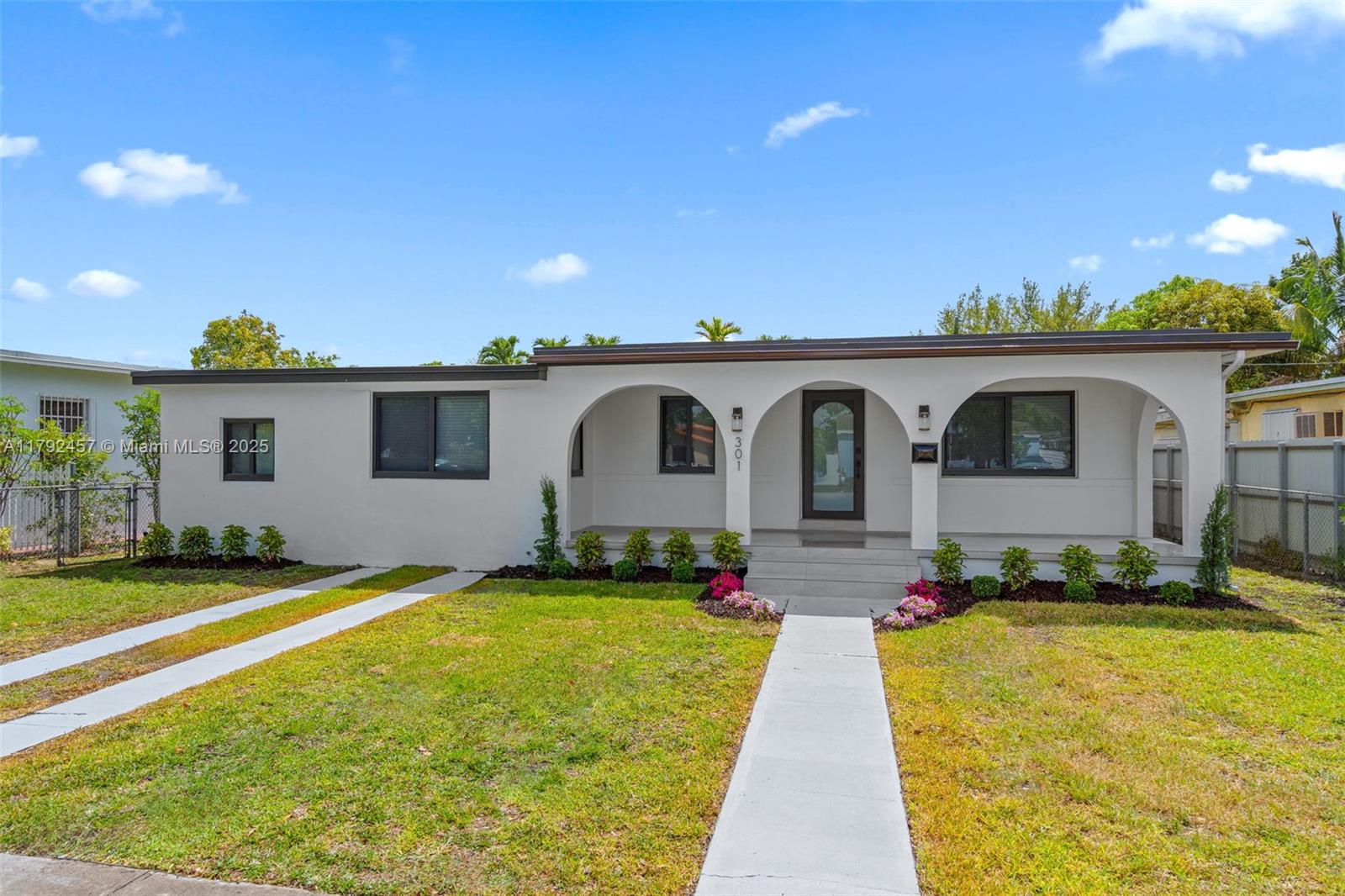 301 SW 55th Ave