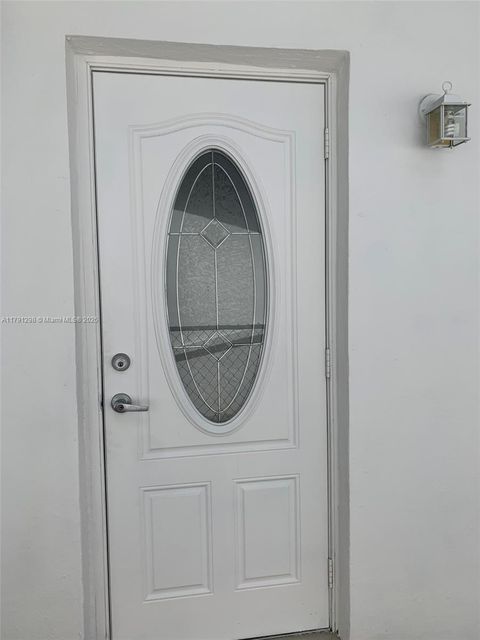664 Bird Rd Rear Coral Gables FL 33146