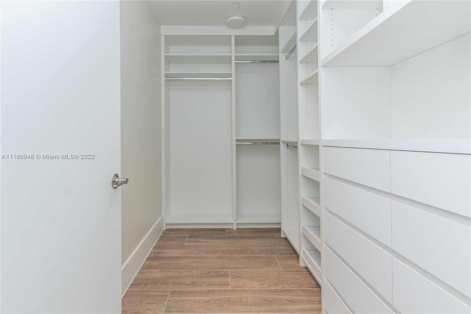 THE ELYSEE CONDO - Residential