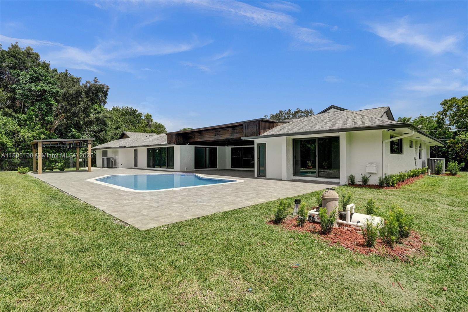 PLANTATION NEIGHBORS PLAT - Residential Lease