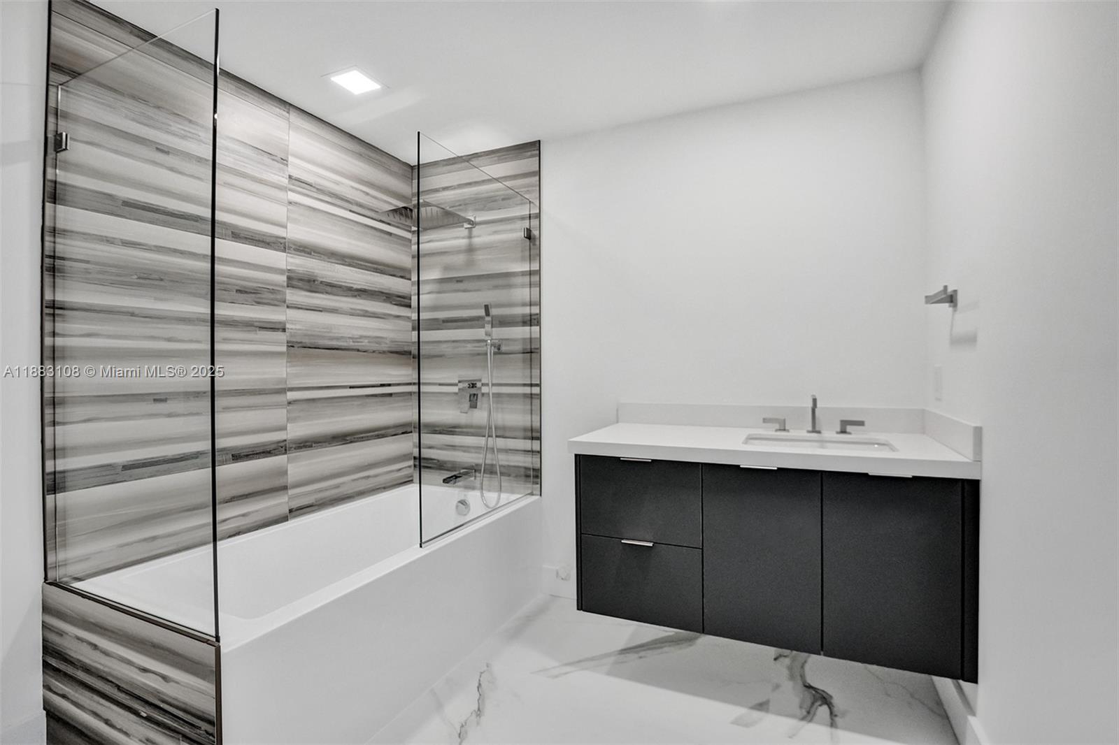 PLANTATION NEIGHBORS PLAT - Residential Lease