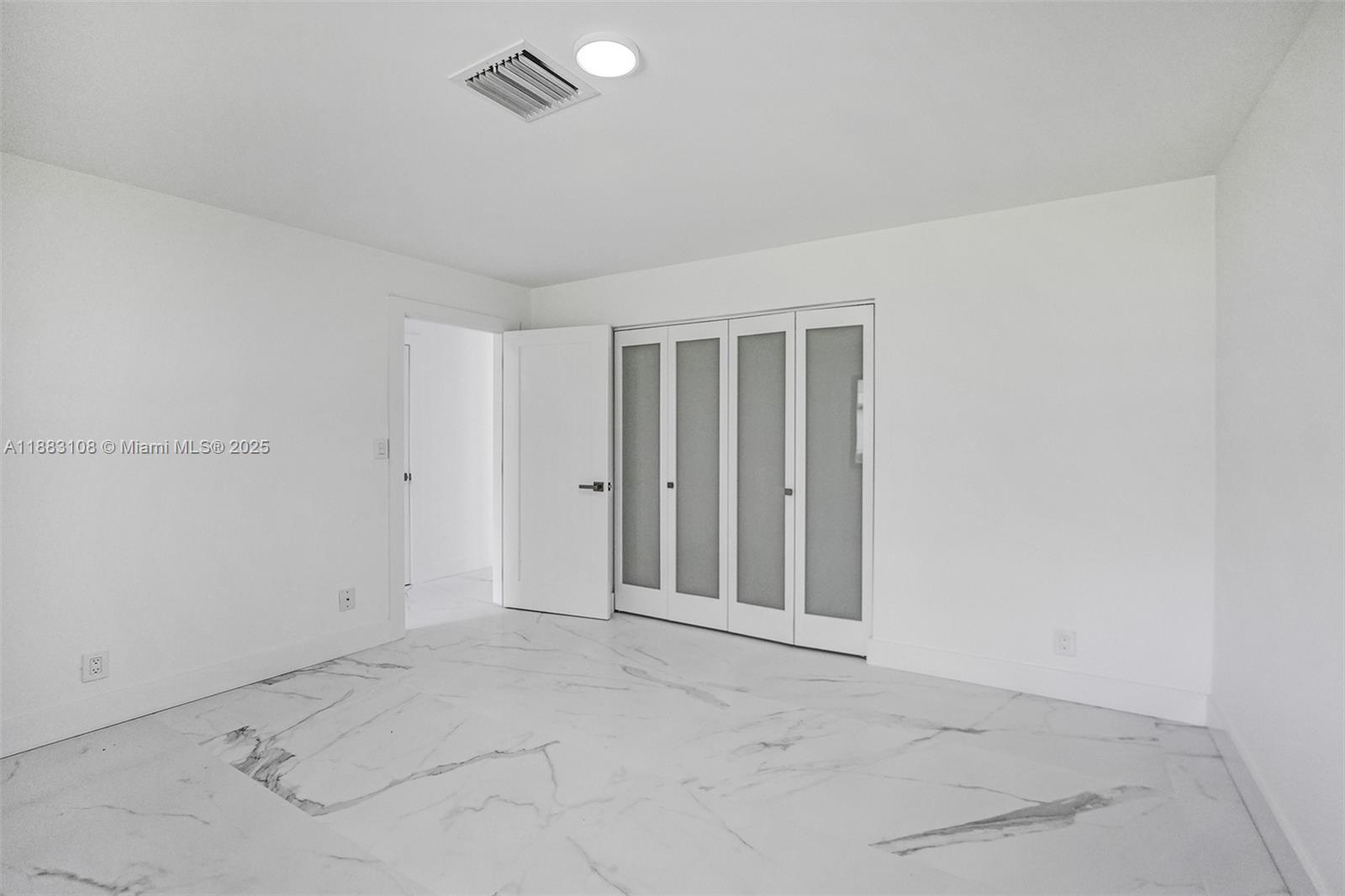 PLANTATION NEIGHBORS PLAT - Residential Lease