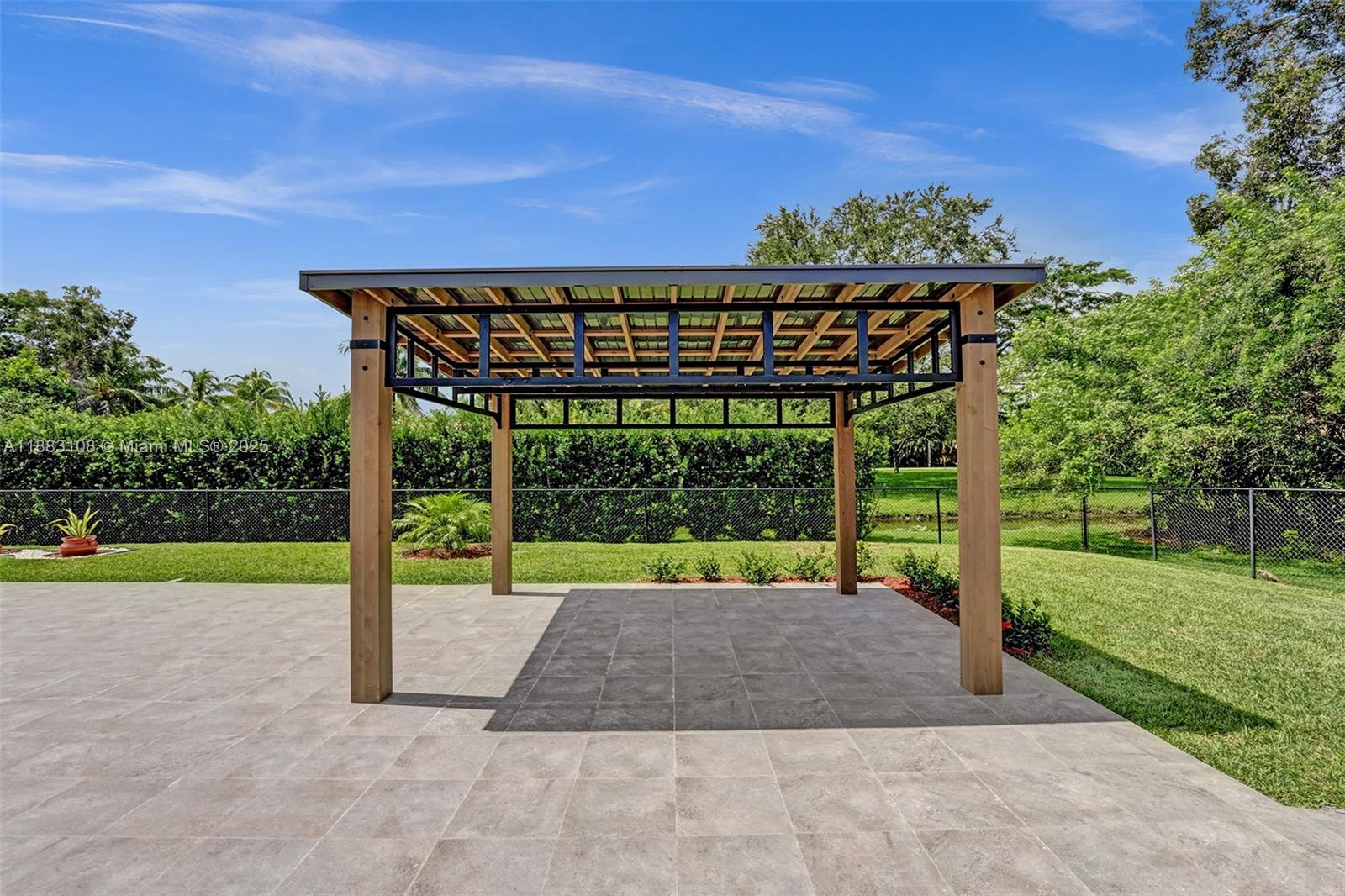 PLANTATION NEIGHBORS PLAT - Residential Lease