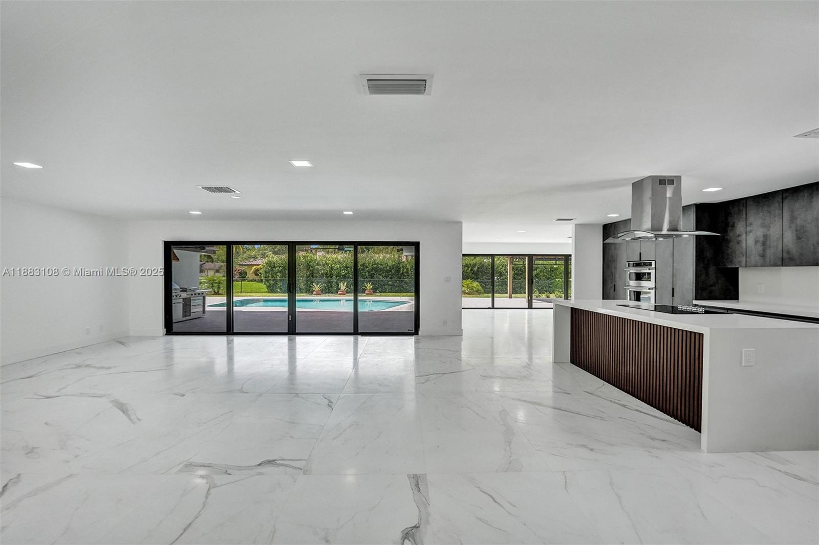 PLANTATION NEIGHBORS PLAT - Residential Lease