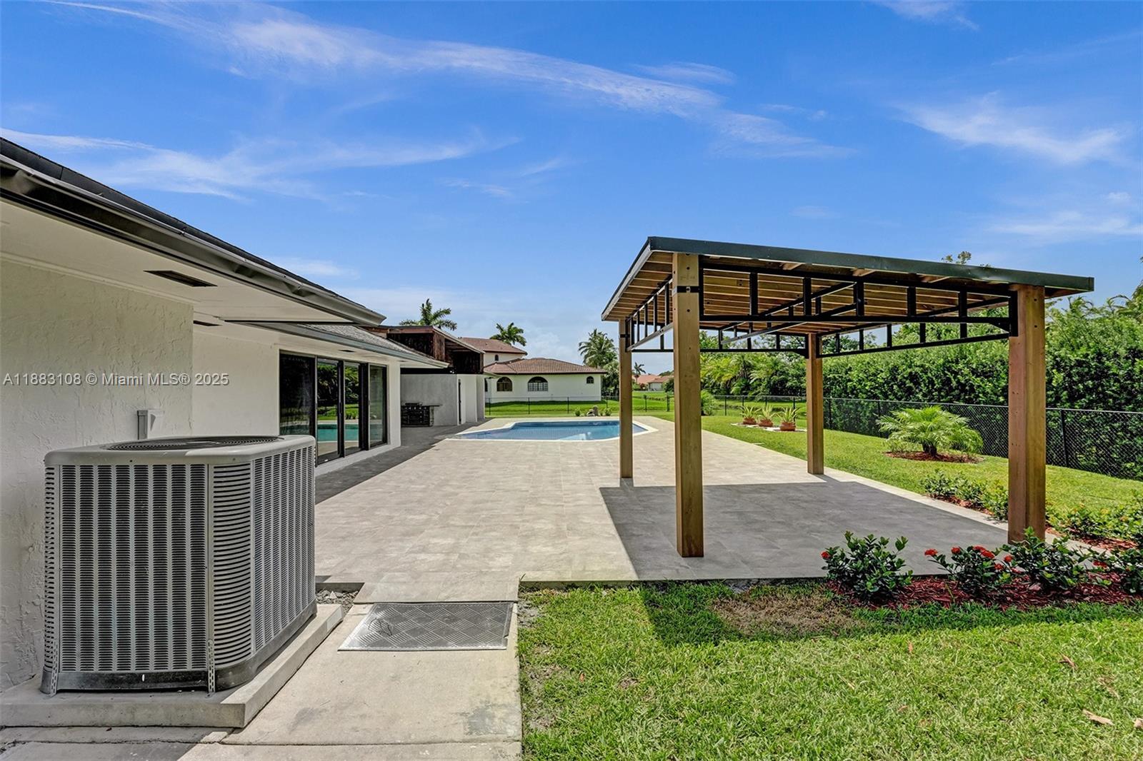 PLANTATION NEIGHBORS PLAT - Residential Lease