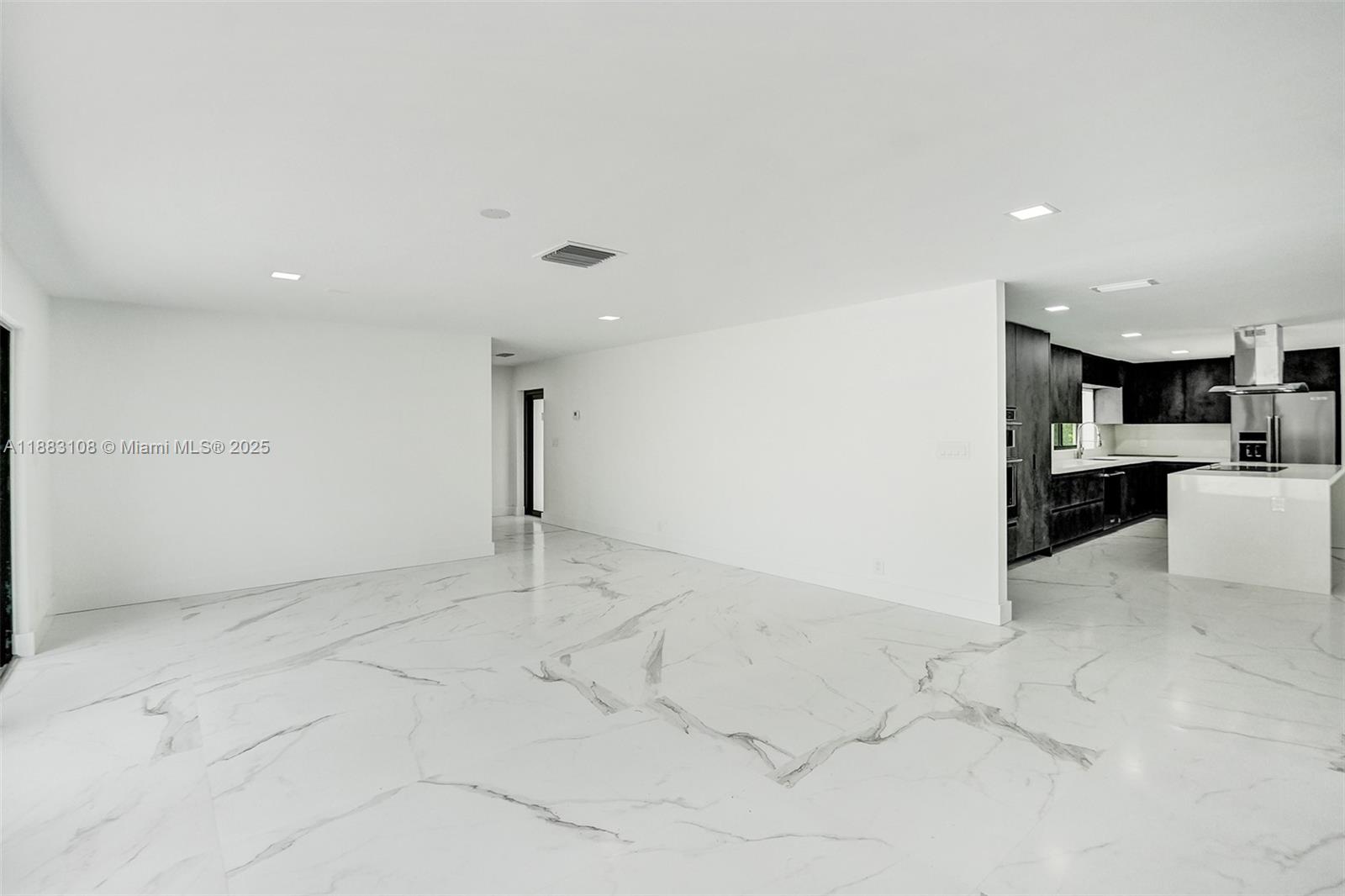 PLANTATION NEIGHBORS PLAT - Residential Lease