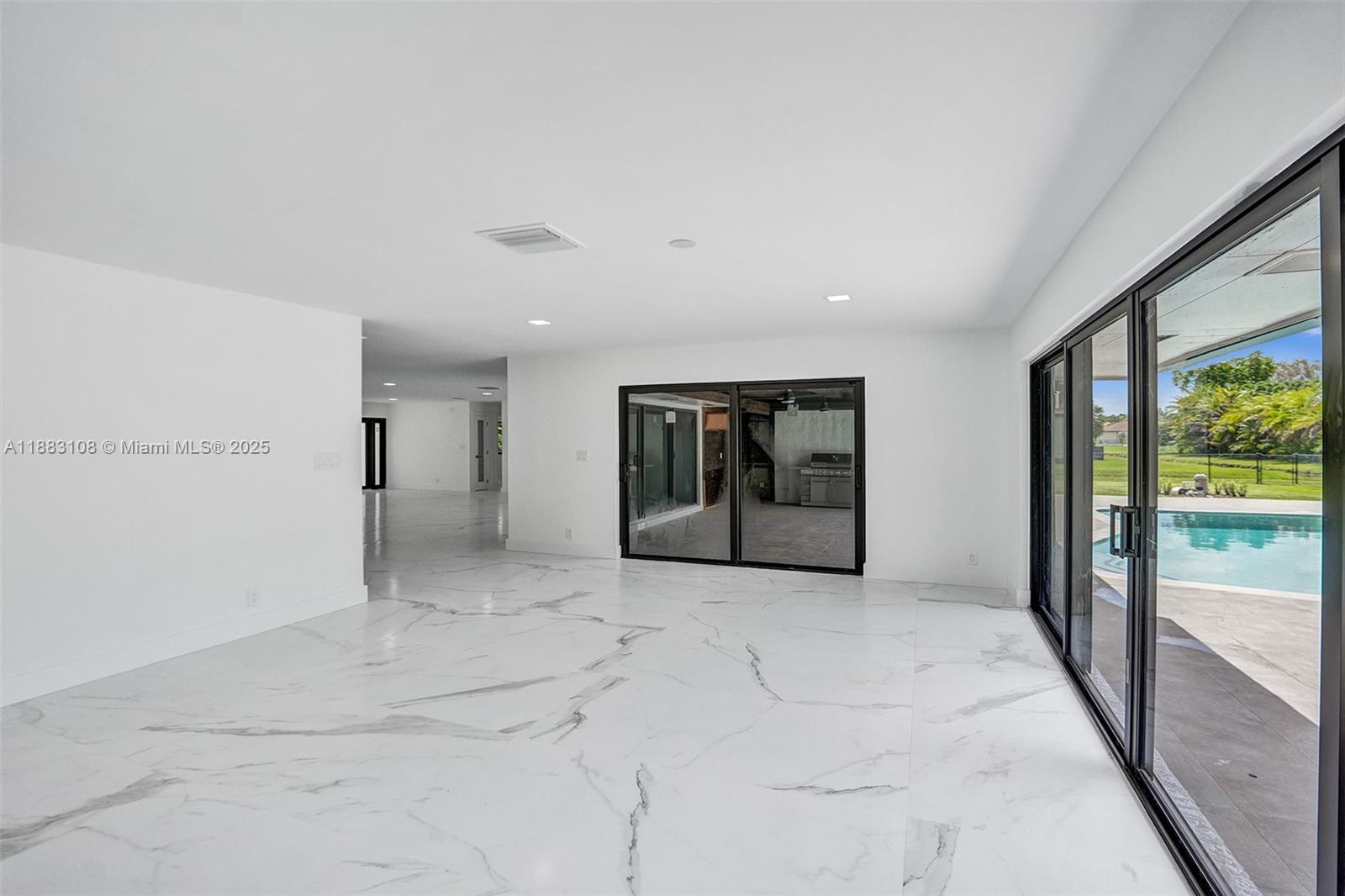 PLANTATION NEIGHBORS PLAT - Residential Lease