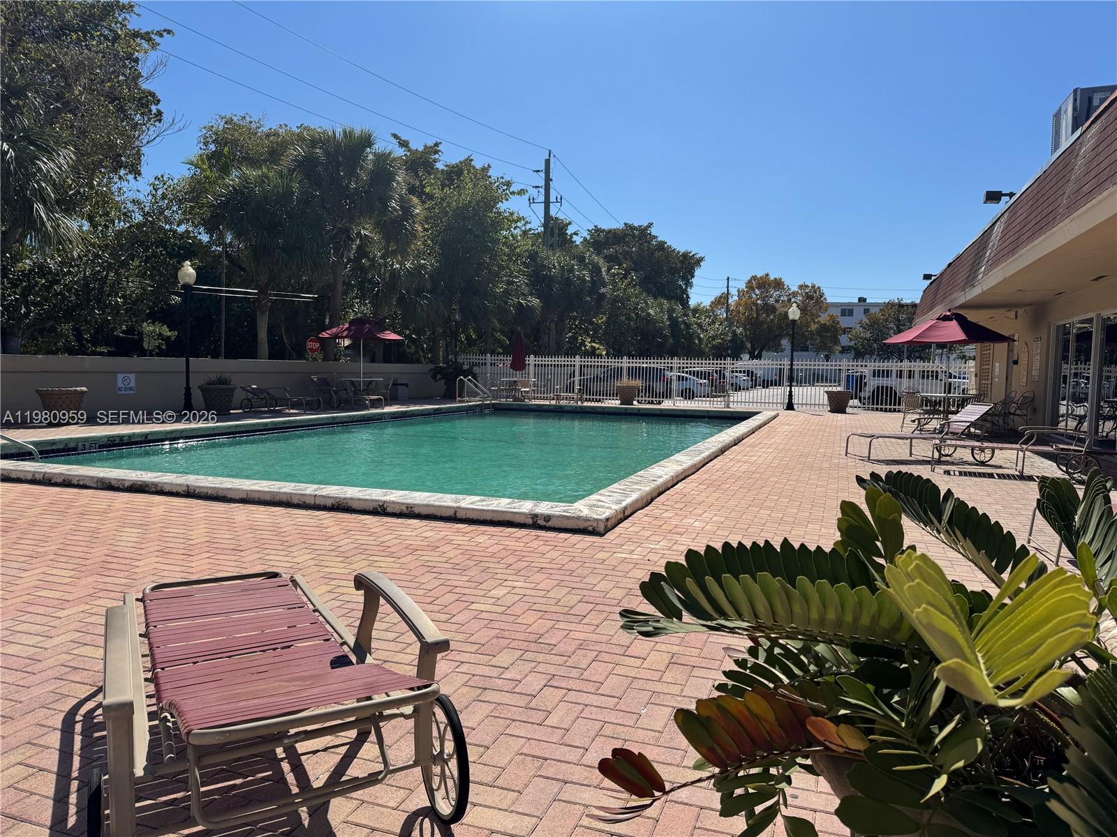 BAYVIEW PALMS CONDO - Residential Lease