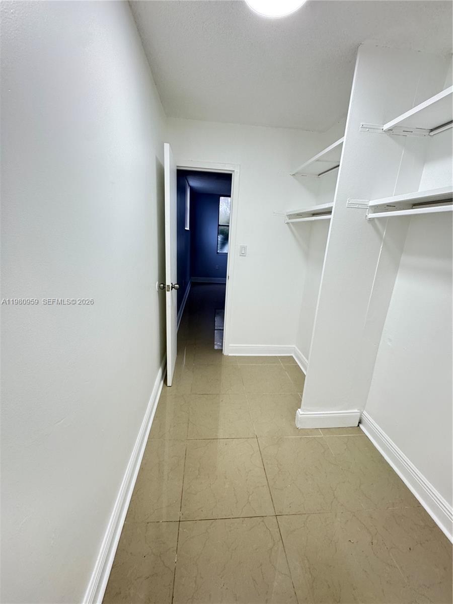 BAYVIEW PALMS CONDO - Residential Lease