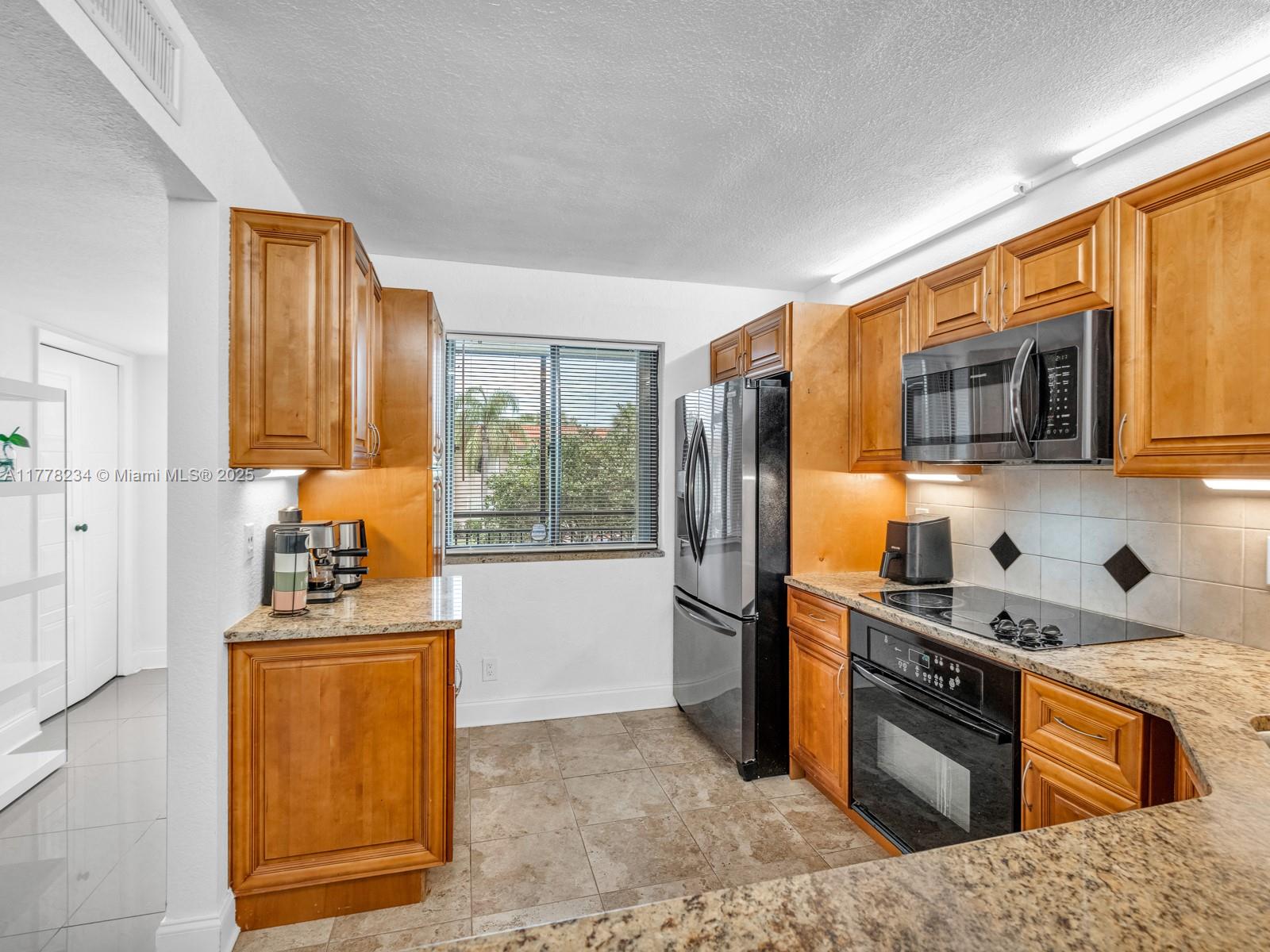search properties 4 398 Lakeview Dr 205